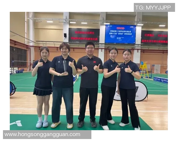 上海羽毛球队配合排名创新高展现团队实力与潜力
