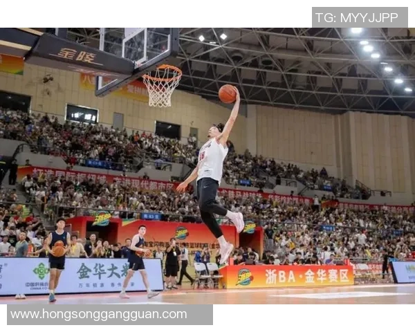 易建联的篮球之路：从天赋少年到中国篮球的传奇巨星