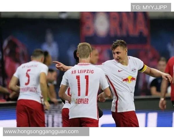 沙尔克与莱比锡对决前瞻分析及战术解析探讨