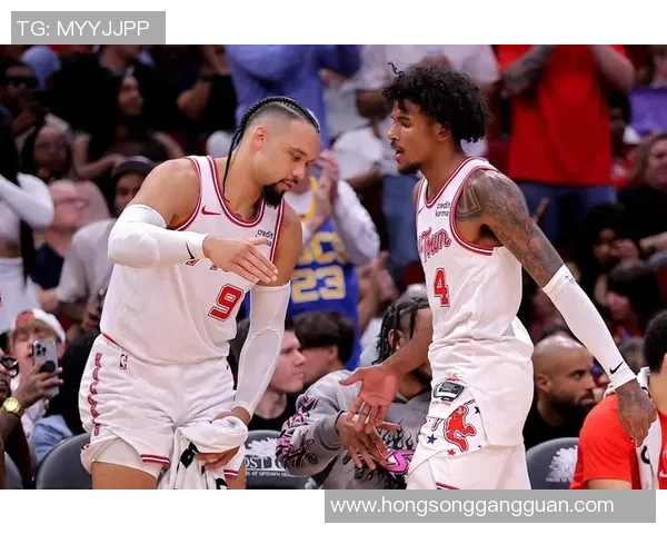 鹈鹕与火箭精彩对决全场回放重温比赛瞬间与精彩时刻