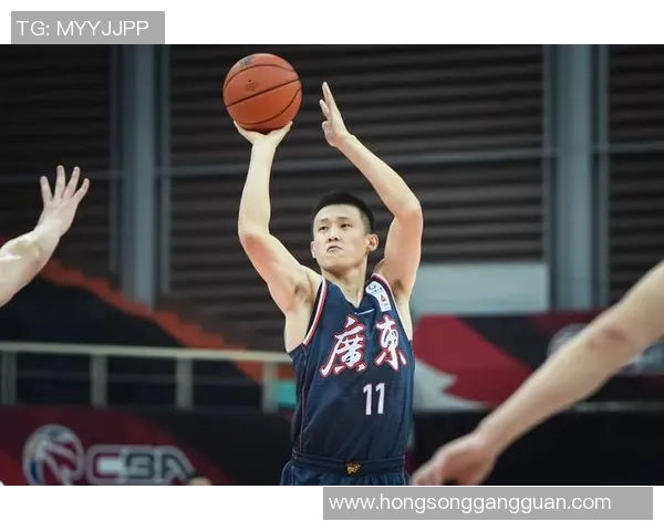 周鹏的篮球生涯回顾与未来展望：从青年才俊到球队核心的成长之路