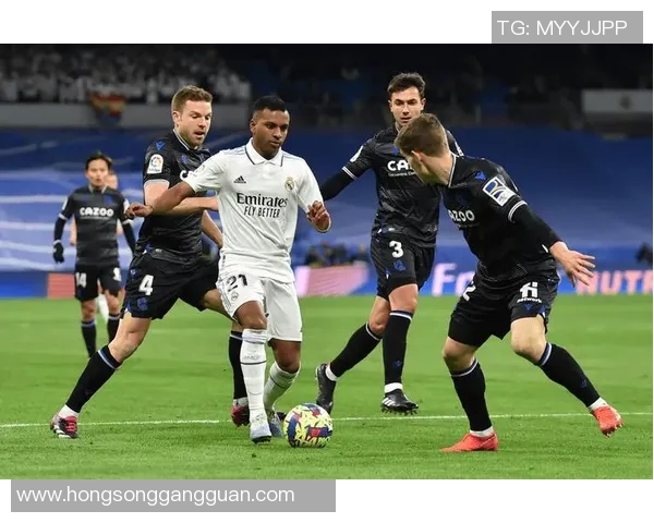 皇马迎战啊普尔期待精彩对决球迷热情高涨赛事前瞻分析