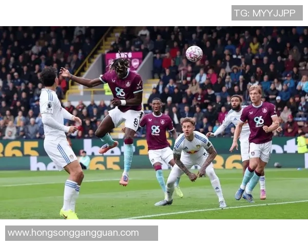 澳超激战惠灵顿凤凰迎战墨尔本胜利争夺关键三分