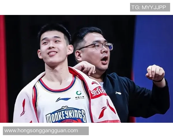 赵岩昊的篮球之路:从青涩少年到CBA明星球员的成长历程与未来展望 赵岩昊的篮球之路:从青涩少年到CBA明星球员的成长历程与未来展望