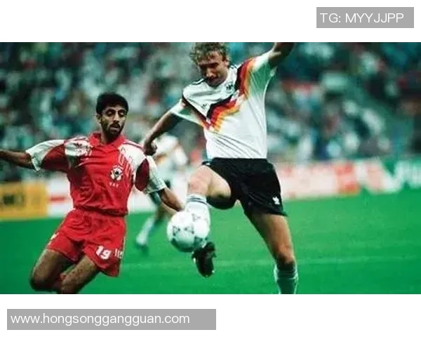 阿联酋与日本在世界杯赛场的激烈对决与精彩瞬间回顾 阿联酋与日本在世界杯赛场的激烈对决与精彩瞬间回顾