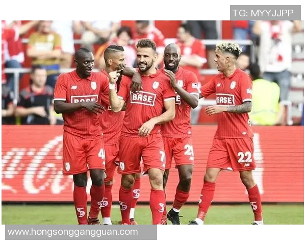 安德莱与色格拉的精彩对决揭示足球战术与团队合作的完美结合