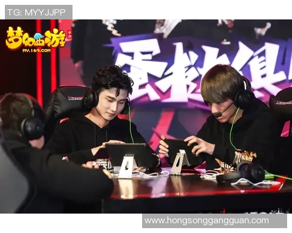 城市赛分析：FPX团队协作与战术配合的精彩表现